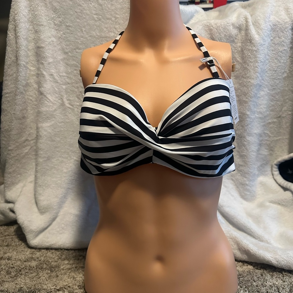 Cocoship underwire bathing suit top  NWT